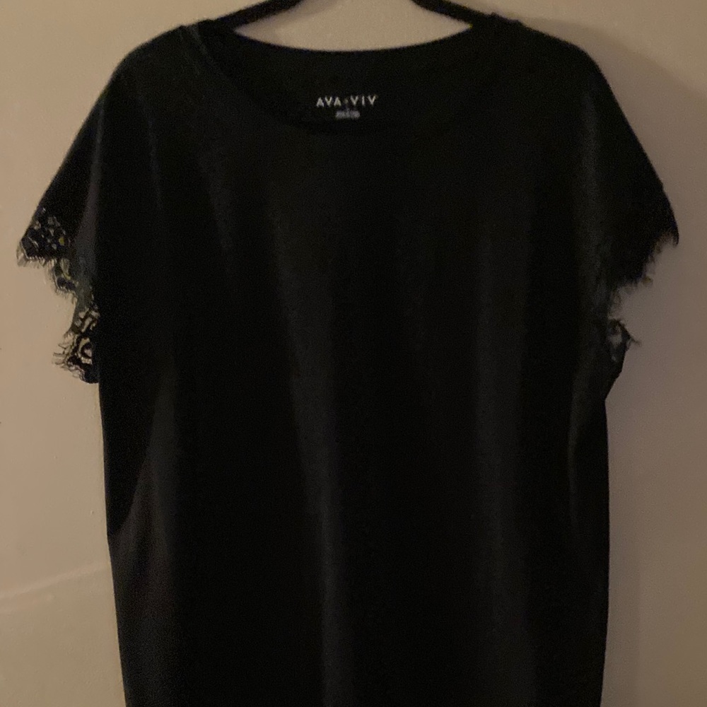 Ava Viv beautiful black shirt sleeve